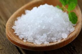 Salt for nail fungus